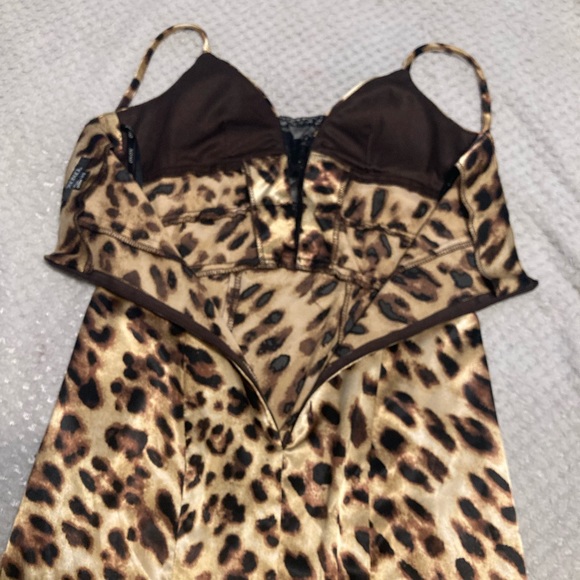 XOXO SEXY but also CLASSY AF TIGHT LEOPARD PRINT MINI DRESS size 1/2 - Picture 5 of 6